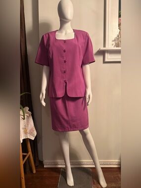 Elegant Plum Pencil Skirt with Matching Top - Women's Professional Set